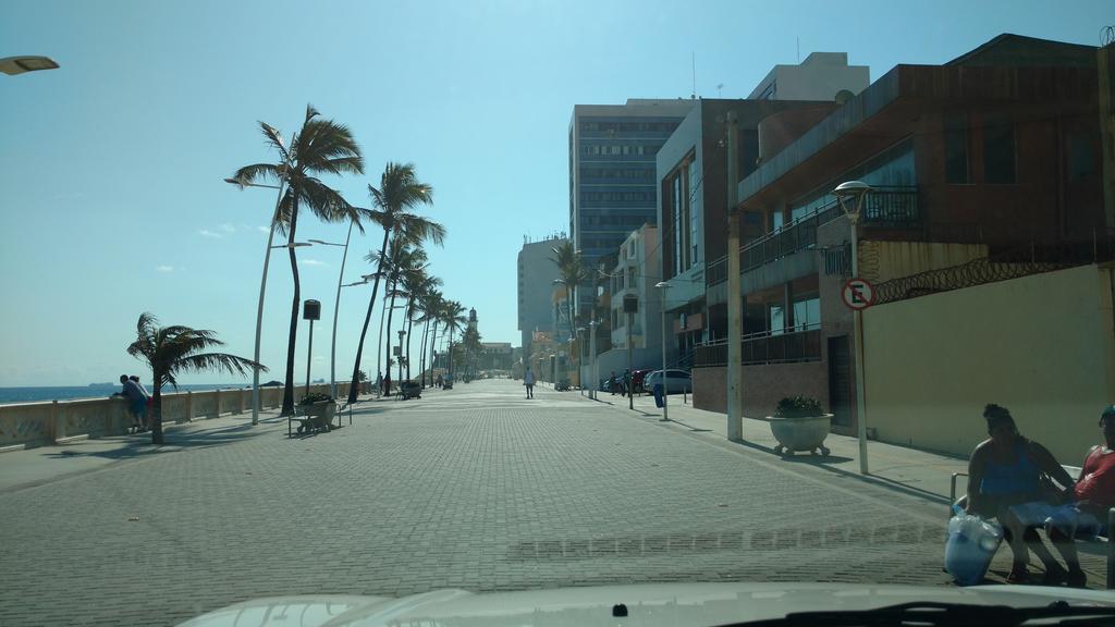 Ferienwohnung Flat Na Avenida Oceanica Salvador da Bahia Exterior foto